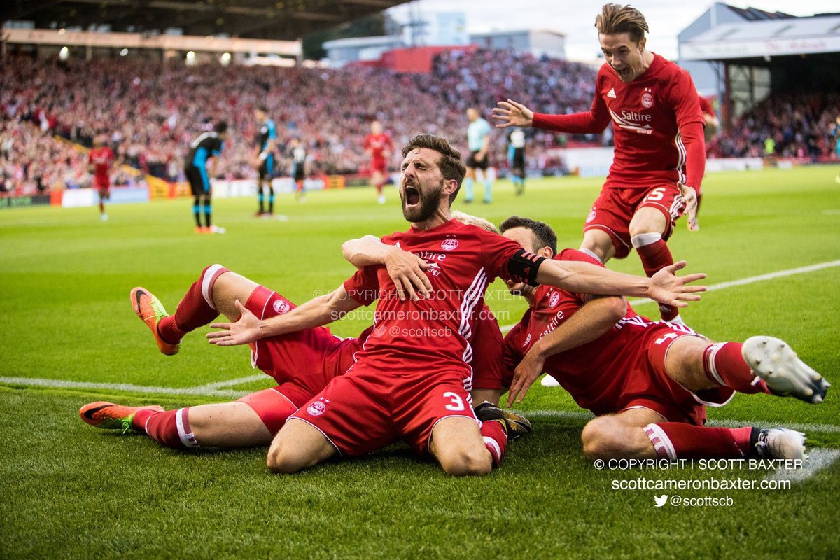 Matty_C1's tweet photo. Still buzzin off Shinnie's strike last night and that celebration 🙌⚽️♥️ https://t.co/N5Zb05eyoq