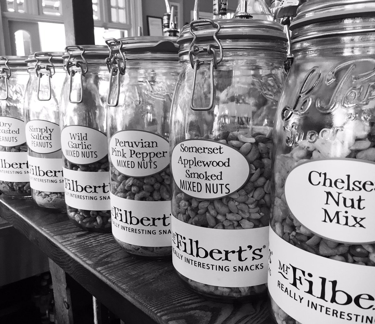 TheDukeW11's tweet image. Let&apos;s go nuts 🥜 it&apos;s Funky Friday! #funkyshirt #gonuts #friyay #communityontap @mrfilberts