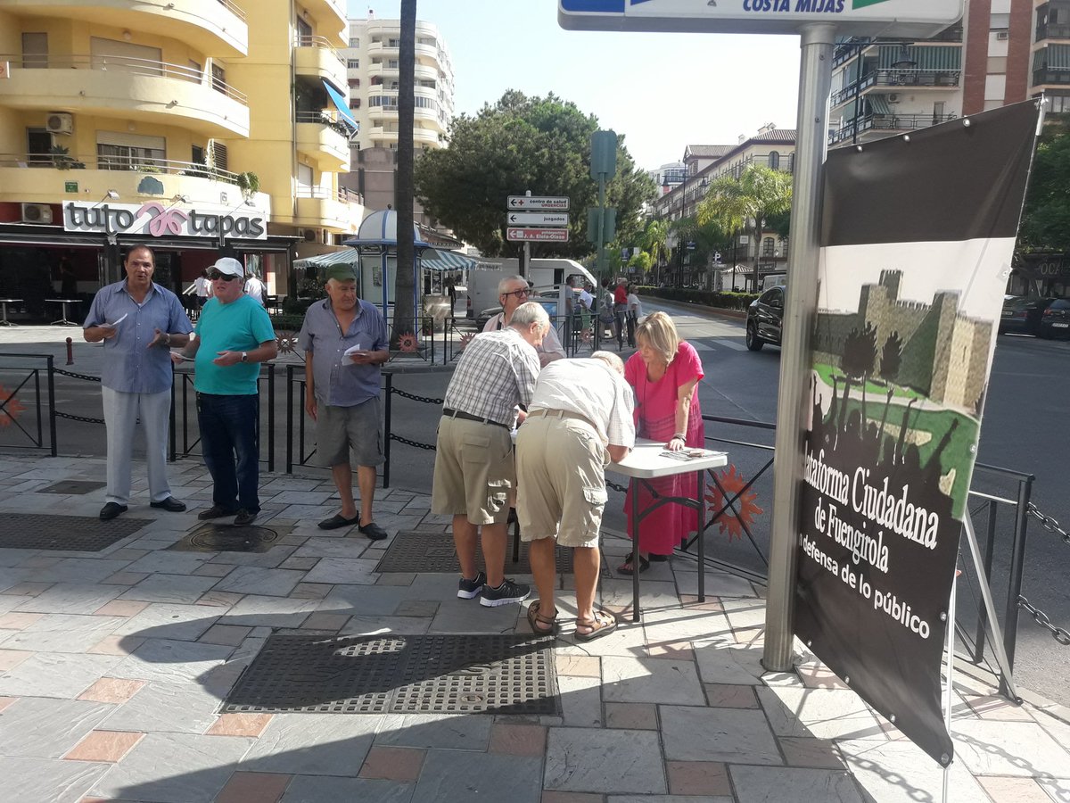 plataformafuen's tweet photo. Hoy 28 de julio, hemos estado en los arcos de la Avenida de Mijas.
Seguimos por #Fuengirola ,explicando lo que sucede con el del agua. https://t.co/k1iAkOfrGh