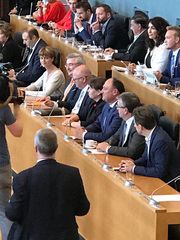 #nouveaugouvwallon a prêté serment