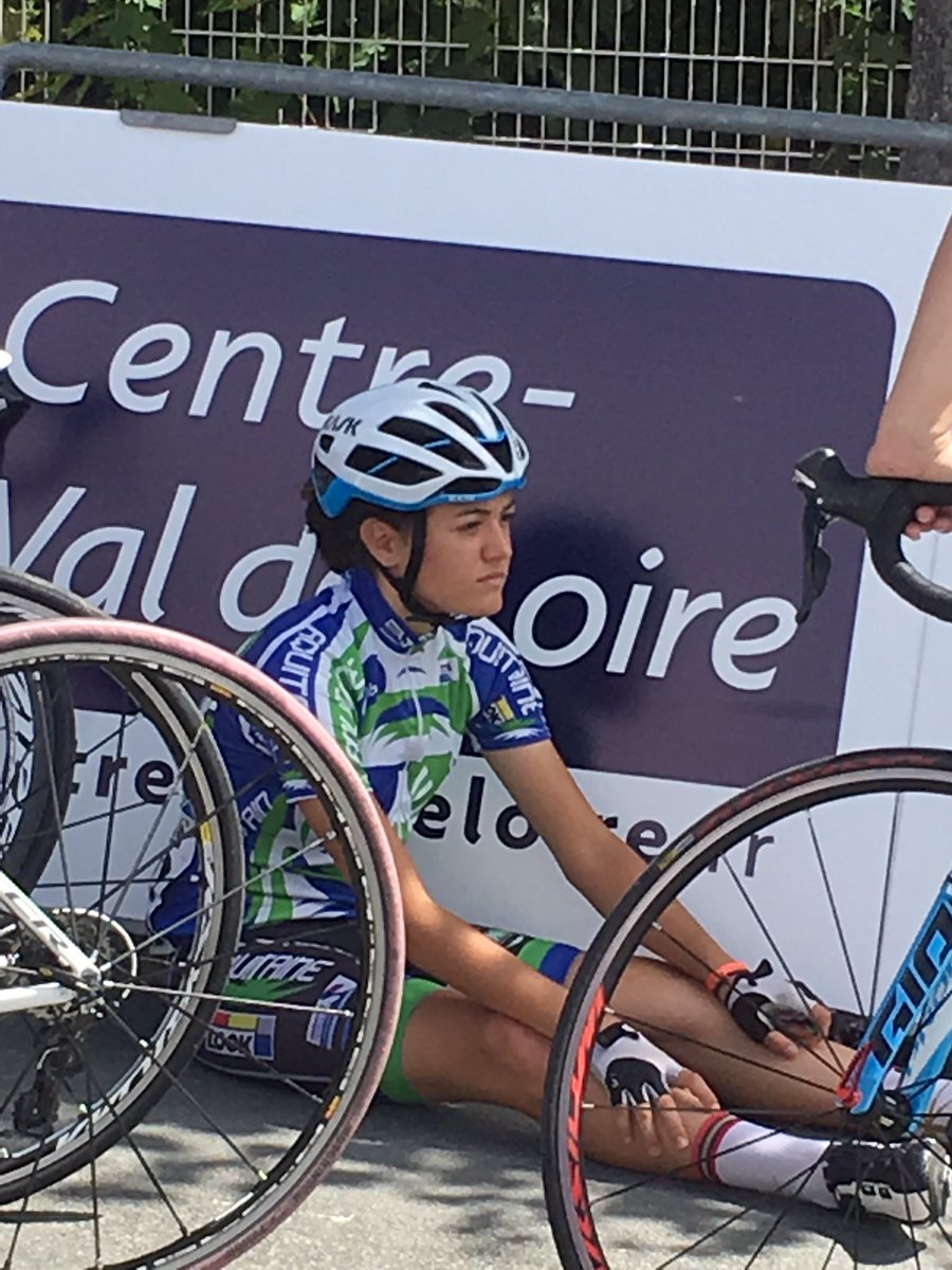 Derniers moments de concentration avant la mise en veille de départ pour <a href="/AguerMaitena/">Maitena AGUER</a>