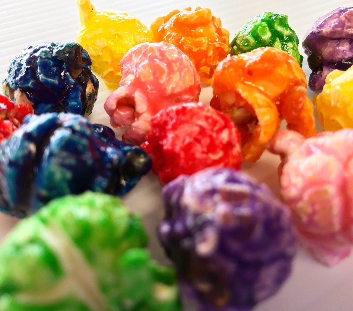 ipopgourmet's tweet photo. So many delicious and natural flavors of gourmet popcorn, have you tried us yet? #popmaster #Tampa #snackattack https://t.co/DE6UocJwrX