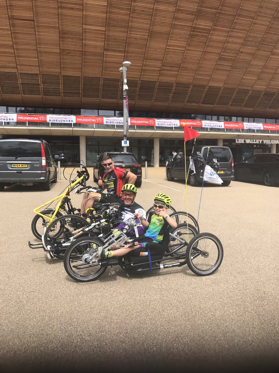 WFASurrey's tweet photo. Heading away from @LeeValleyVP with @RobertGroves77 on his way to St Pauls with @LAS_CycleTeam https://t.co/Dk4J4xbZFq @Eng_Dis_Sport https://t.co/NibS5Dmj3r