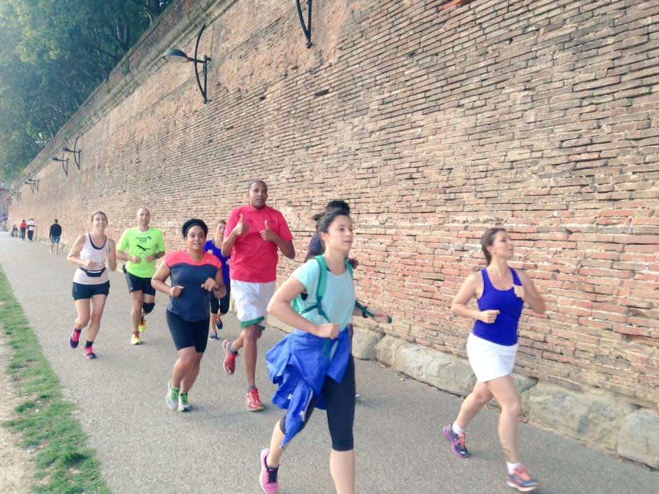 runintoulouse's tweet photo. #running #runintoulouse Rejoignez-nous aux #footings hebdos,mardis et jeudi 20H (été), découvrez #Toulouse dans la joie et la bonne humeur! https://t.co/qz0Hs7ddY3