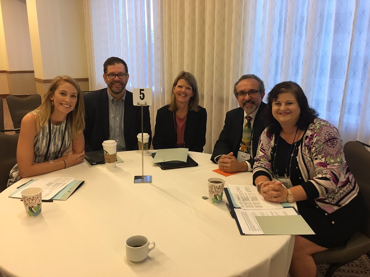 hur2buzy's tweet photo. With @Wardwendy and @LWestervelt at the Mentoring Circles at #AAMCGFA https://t.co/6xrdgMmw5i