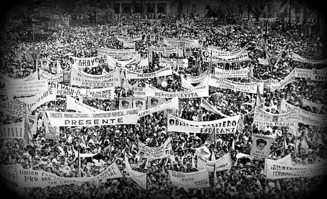 LegadoPeron's tweet photo. "Renunciar a la política es renunciar a la lucha y renunciar a la lucha es renunciar a la vida." https://t.co/ag8ULdIqJ0
