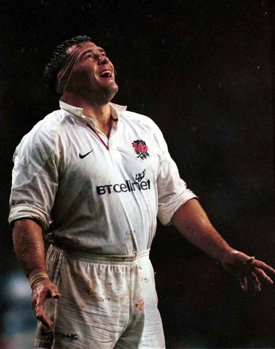 #OnThisDay in 1990...

This man won the first of his 114 England caps 🌹

#Legend