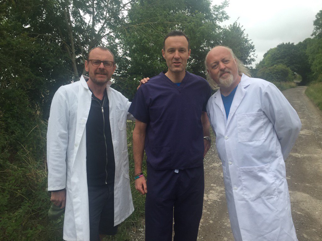 TimTheSurgeon's tweet photo. With some famous people!  @BillBailey walking for @SU2C Please give generously to beat cancer sooner. @CRUKresearch https://t.co/wz74wCpGTW