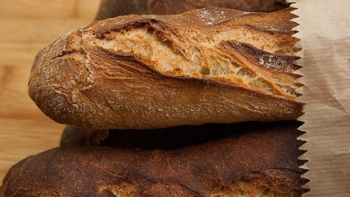 CeliacBeast's tweet image. Have massive anxiety about #glutenfree food? Don't. Most foods labeled GF are indeed free of gluten, FDA announces buff.ly/2uEcrXr