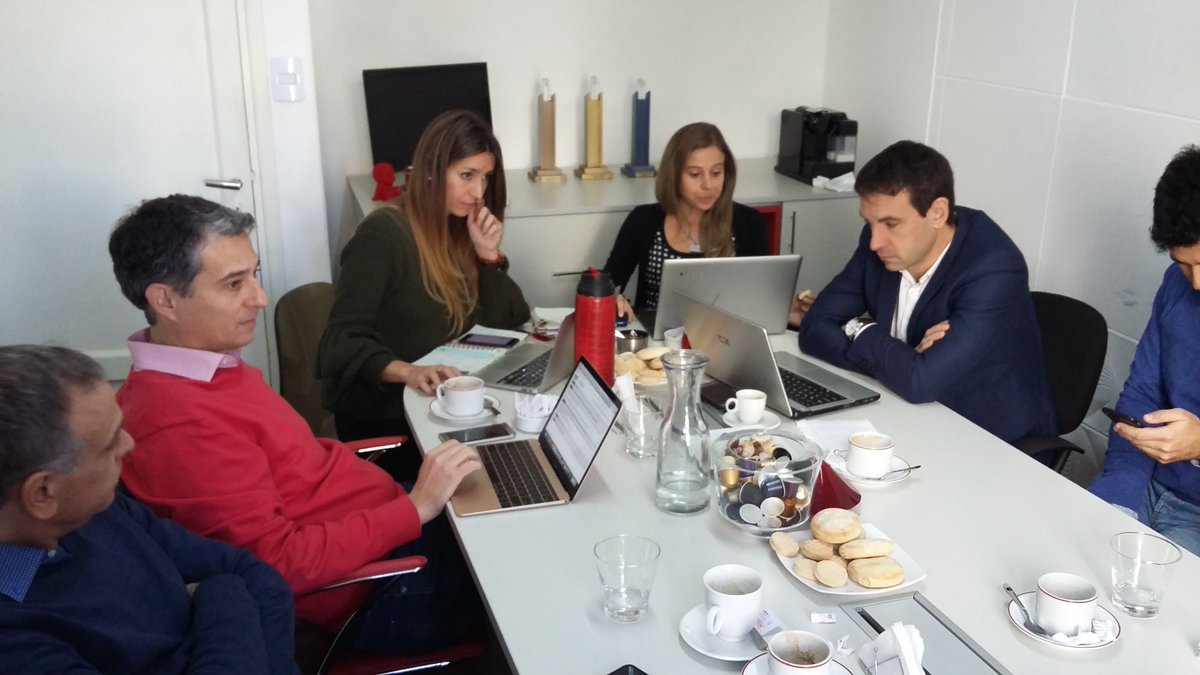 #BuenViernes Felicitamos a <a href="/SomosVorticeOk/">Vórtice</a> y agradecemos su apoyo en nuestros #Eventos. bit.ly/2tPZ3Cl vía @InfoNegocios_AR