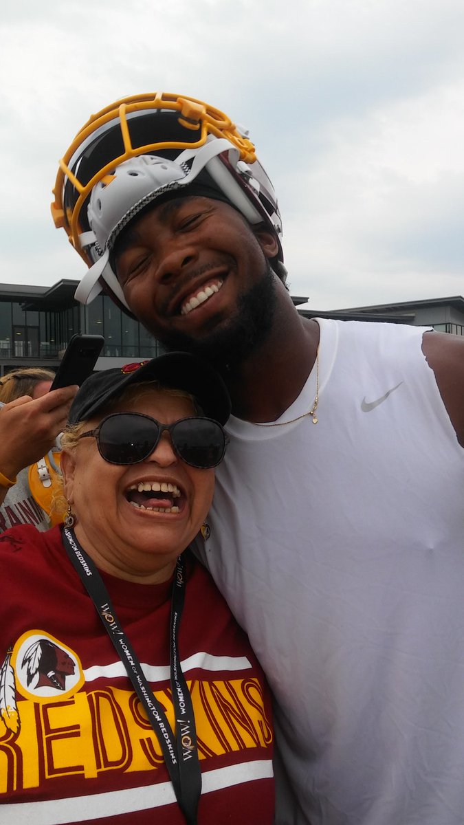 J_No24's tweet photo. 🤗RT @southerndiva72: Thanks @J_No24. For making my mom so happy!! https://t.co/l3TcW1ppX3