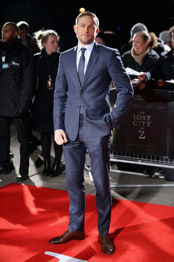 MimiWritesStuff's tweet image. Michael Collins amaba el peligro. Déjate seducir por el actor del momento en mybook.to/simplementeper… #Romance #Leer #KindleUnlimited #Amazon