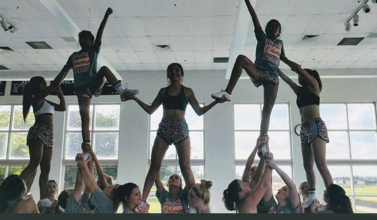 Chaparral_Cheer's tweet photo. JV and Varsity had amazing last day of Summer practices yesterday! We can't wait for the season to start! Great job ladies! ❤💙💛💍🏆#ChapCheer https://t.co/dsacYT9UJy