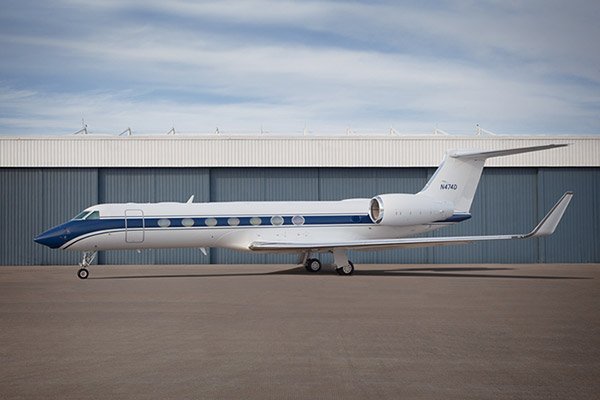 Meridian_Aero's tweet photo. Take a look at our 14 passenger, Gulfstream G550 (N474D). Great for long hauls with family and friends. #charterfleetfriday 🛬🛫 https://t.co/TEQhokYo9k