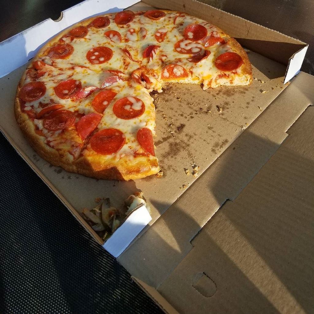 CleanHealing's tweet photo. Not all pizza is created equal..... turn ordinary into extraordinary 🍕💯🍕 .
.
.
.
#cleanhealing #theclear™ #medicated #edibles #food #delic… https://t.co/YoFC5bMde3