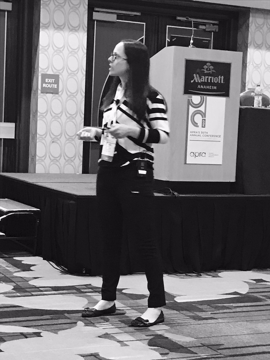 Apra_GNY's tweet photo. NYU's Giuliana B, Apra GNY board treasurer, breaks down the film industry in her "Hollywood Confidential" session. #apragny at #aprapd17 https://t.co/btdrymfzfh