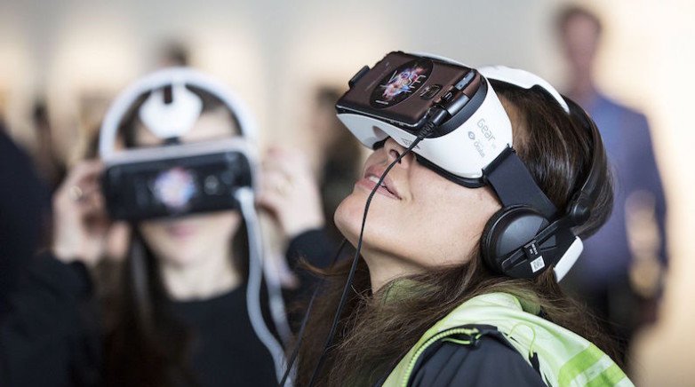 Concierge_Squad's tweet photo. Digiday Research: VR is still more hype than reality - Digiday #socialmediamarketing #digitalmarketing #strategy
https://t.co/5Xv0DOzZmX https://t.co/mn5KQ2XIPl