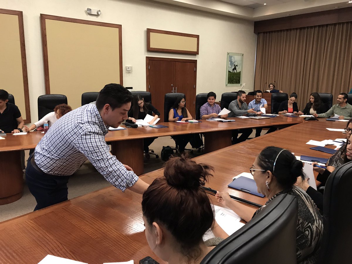Fideapechih's tweet photo. Orgullosos de empezar este Taller Emprende con 4 módulos, donde participarán los futuros emprendedores chihuahuenses. https://t.co/AXKIt7lTfm