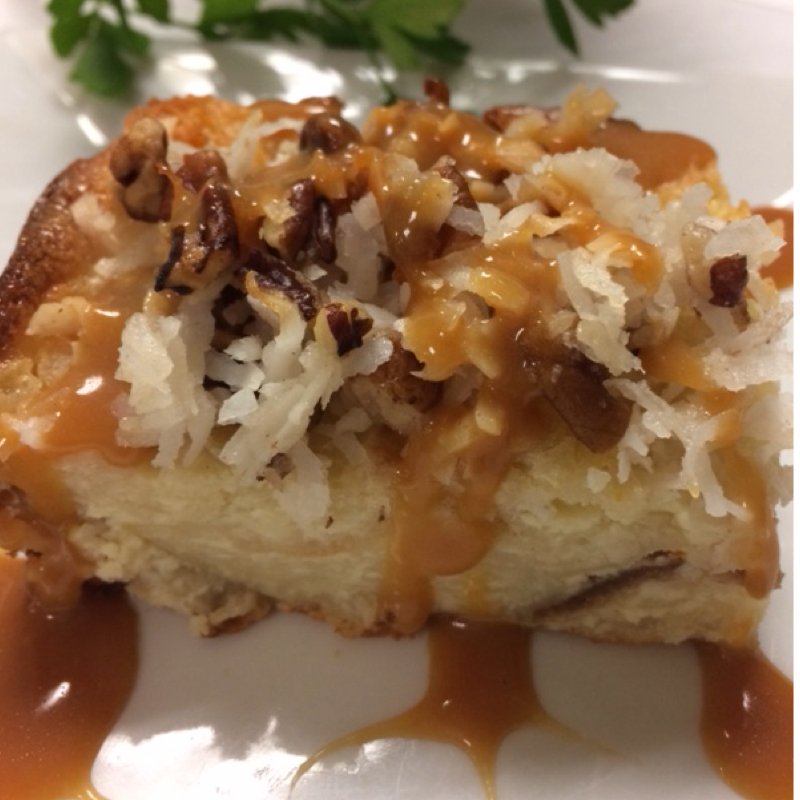 TreBicchieri3's tweet photo. Maybe some coconut bread pudding to finish off that delicious meal? https://t.co/5UN5mbSSko