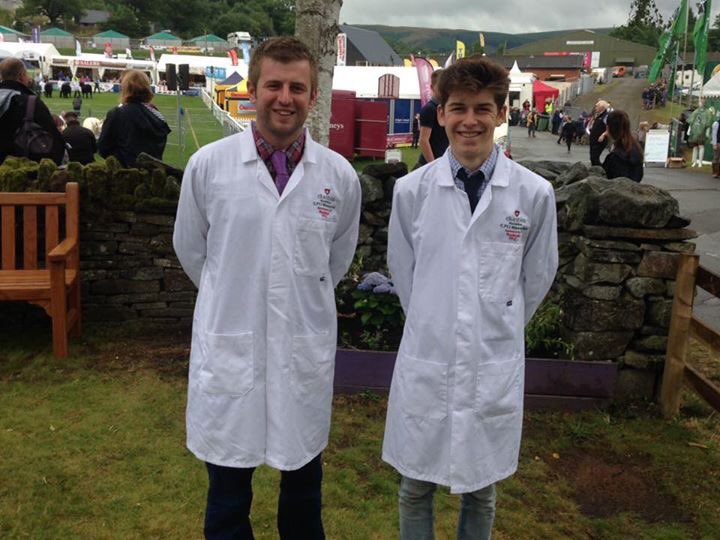 ValleyTeme's tweet photo. The boys ready to stock judge at the RWS! Massive congrats to Thomas coming 3rd in the Suffolk judging😁 #stockjuding #rws #teamradnor https://t.co/o1NztXJD7w