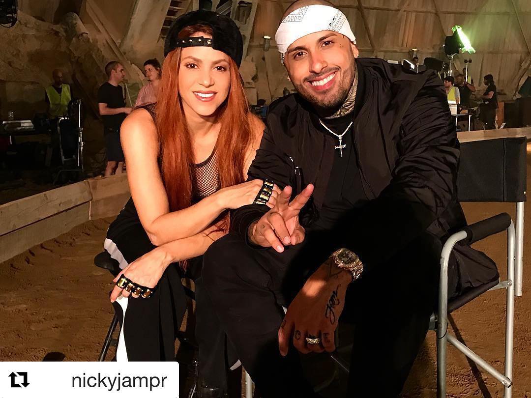 Redheads have more fun. On the set of Perro Fiel with @nickyjampr! Shak
