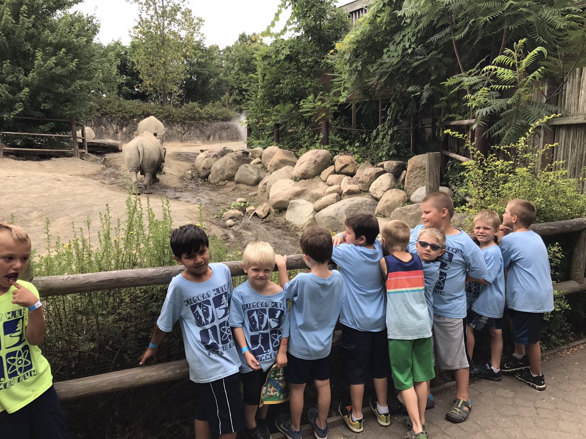 MrsCobbSCS's tweet photo. The ONLY animal that interested them all! #rhino 🦏#SCS #ErieZoo #TGIF https://t.co/I087XAze3O