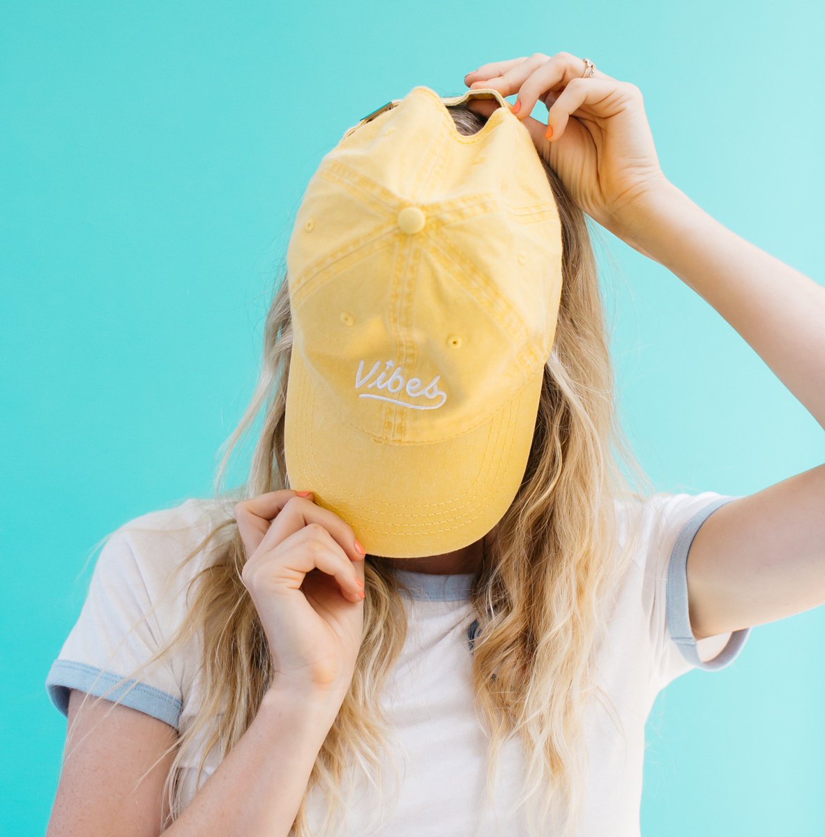 ValleyCruise's tweet photo. Our weekend vibes include 30% off all #dadhats using the code #DADBOD at checkout.  Enjoy and keep those vibes high! https://t.co/tW4uoCrTOB https://t.co/JK479fHnEY