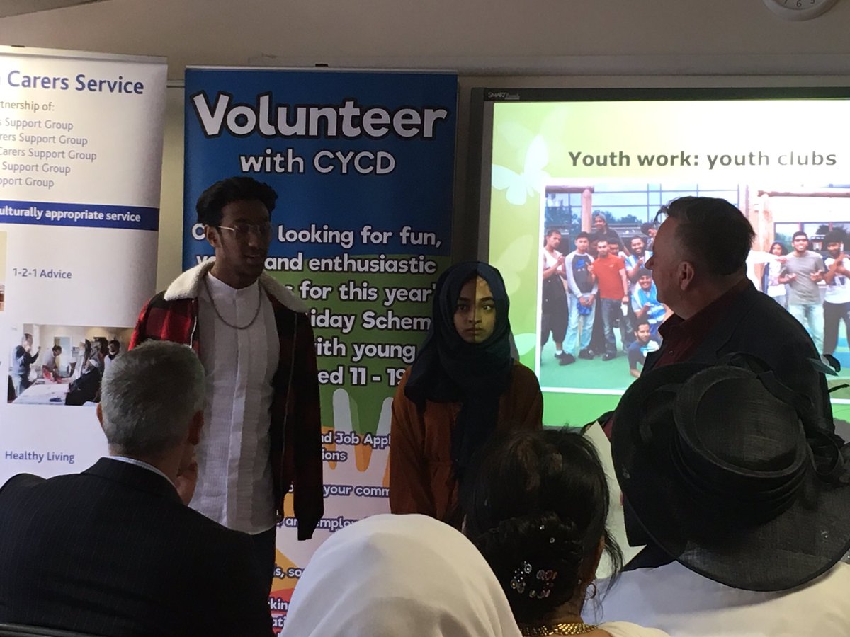 paul_adams_1965's tweet photo. Two young people passionate about their volunteering. Why? It's fun and gives back to the community #CYCD https://t.co/rLvaKDRSRr