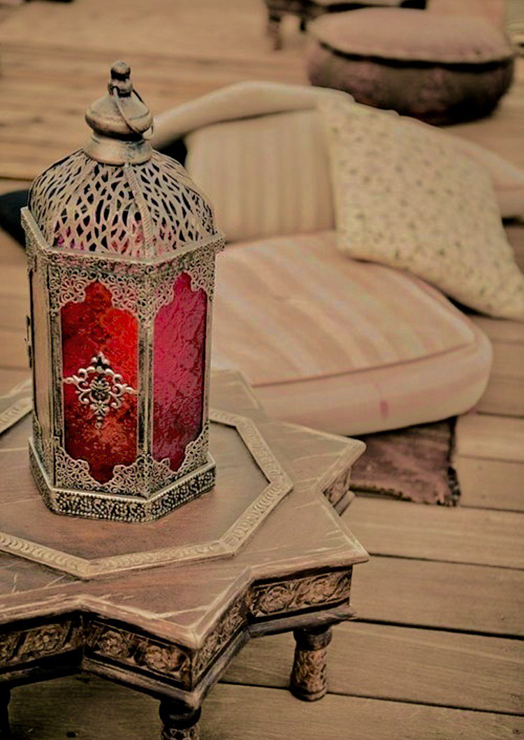 Er3Gh's tweet photo. الانه ربي سأبحر في امنياتي .. سأزيد رغباتي 
سأطمع في دعائي أكثر فحتماً ولابد سأبكي يوماً من دهشتي بالعطاء الانه هو { الله } 💛 https://t.co/8Hh3phWMN9