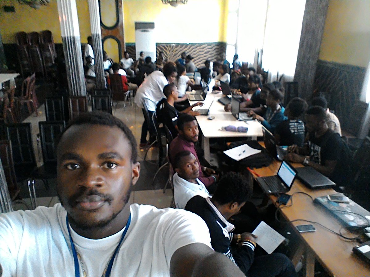 digitalRenter's tweet photo. #ioextended17  #ioextended17buea has a #fireside team. Cooking the #game @awasum91 @dancarl857 @Ngwa @ikamga @mr_gastonche #openSource https://t.co/7p1dlvl4eG