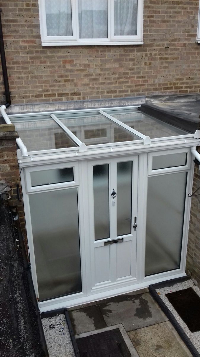 A nice completed replacement porch and lead work. In time for #winter
#glazing #glaziers #whiteline #uPVC #glass #energyefficient #A rated