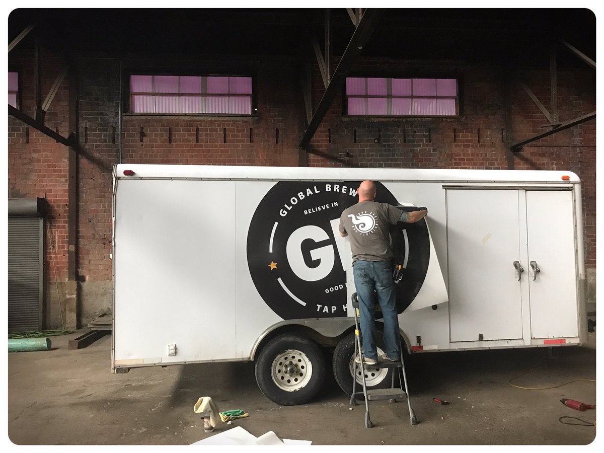 GaslightVinyl's tweet photo. Global Brew Tap House - O'Fallon, IL #gaslightvinyl #believeingoodbeer #belleville https://t.co/D4XiLwzYeq
