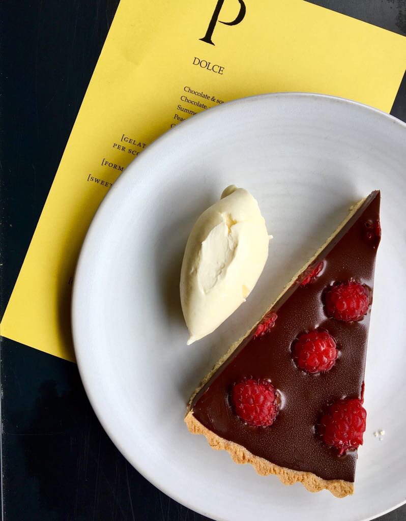 PalatinoLondon's tweet photo. #Cakecloseup https://t.co/ZmpWjW3Tx3