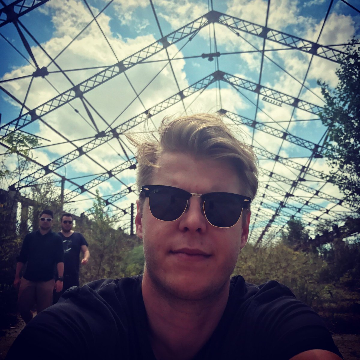 Dans les Terres Désolées #clip #cover #urbex