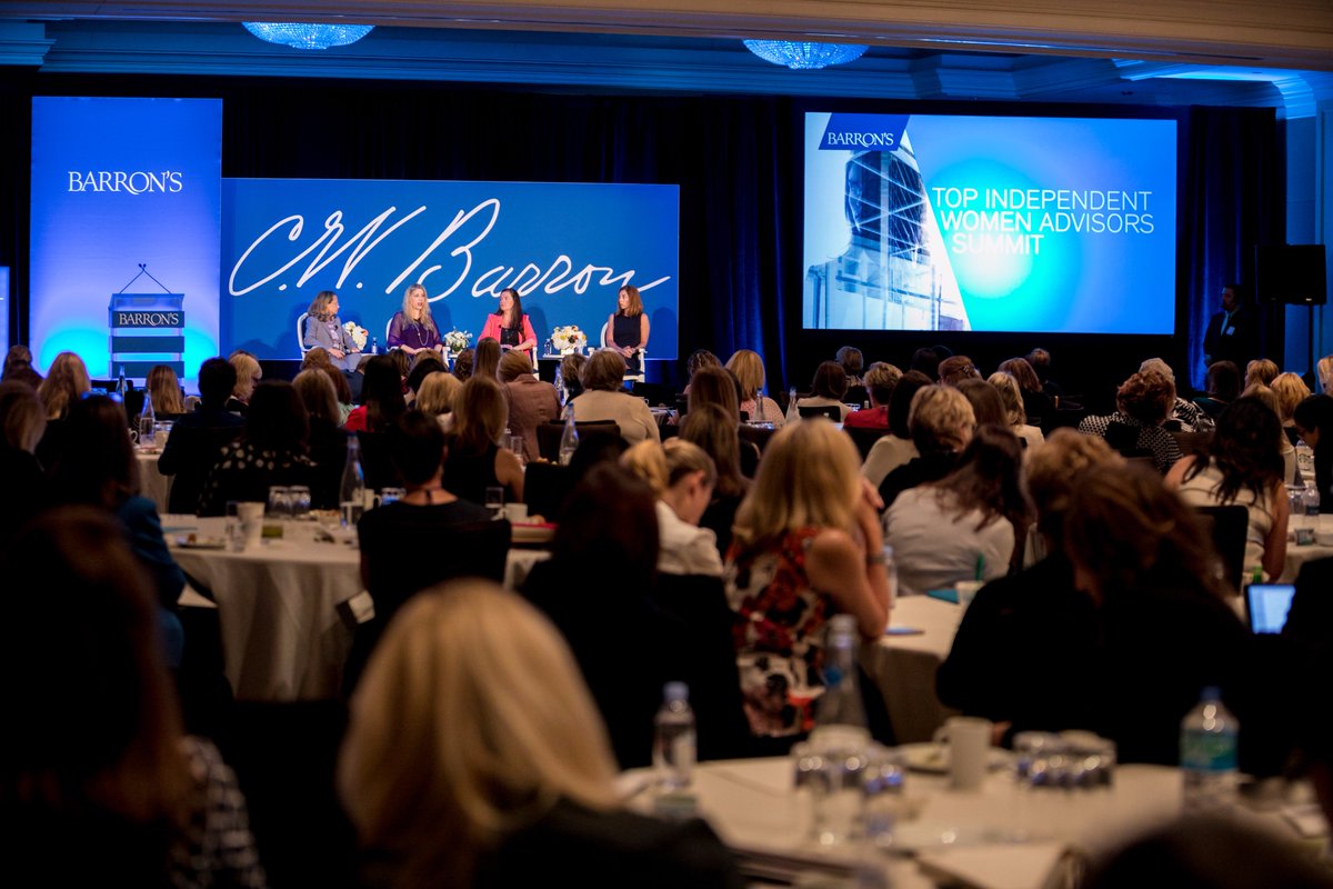 CaryCarbonaro's tweet photo. .@BarronsSummits .@barronsonline .@CFPBoard .@MoneyQueenGuide #FridayFeeling #top #women #advisors .@GenderAvenger https://t.co/OAhWpnWthp