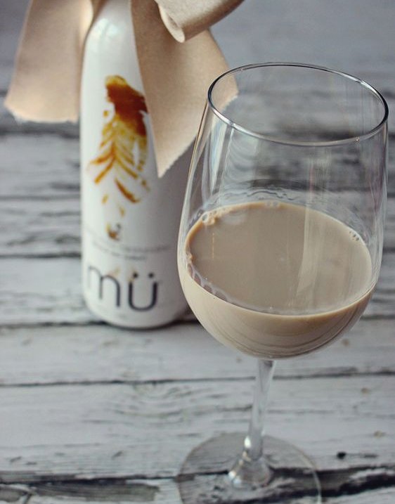 drinkmu's tweet photo. Friyay! Celebrate with some mu, served straight from the fridge.
#friyay #creamy #coffee #cocktails #mulicious #drinkmu https://t.co/x72pZlLckt