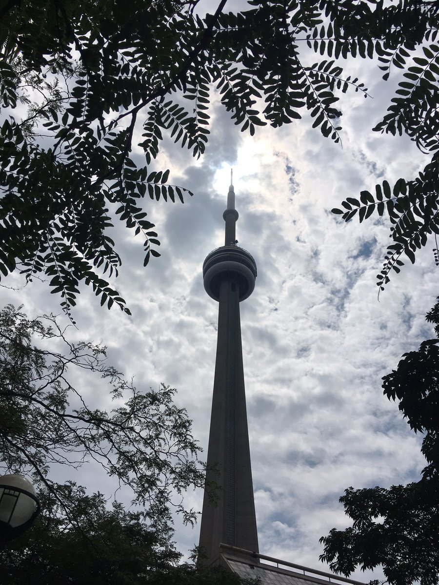 AjaxMom2011's tweet photo. @TourCNTower #staycationfun https://t.co/N0Y624U2Zd