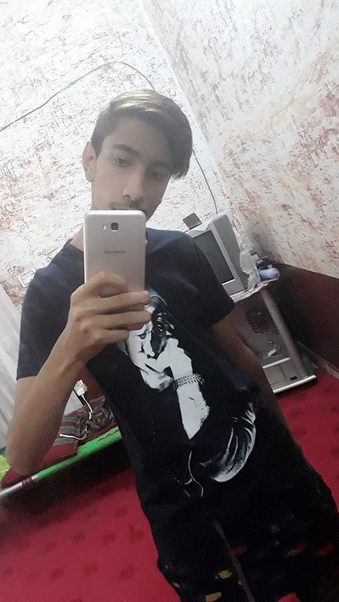 Chanzaib_Rajput's tweet photo. #selfie https://t.co/mc3px1bLuq