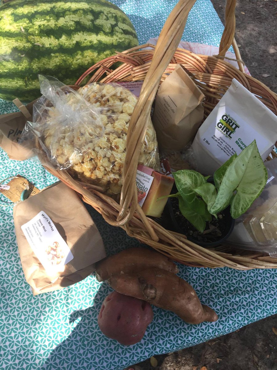 HburgMarket's tweet image. Congrats to Beejee Dickson for winning July's Farmers Market basket of goodies!