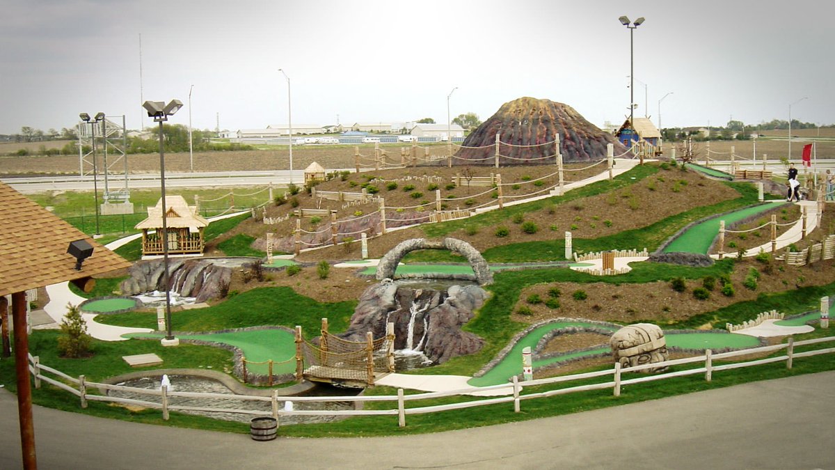 The weather is looking FANTASTIC for tonight's #R2OC Team Social! The fun starts at 6 p.m. at Volcano Falls...see you there! 😎