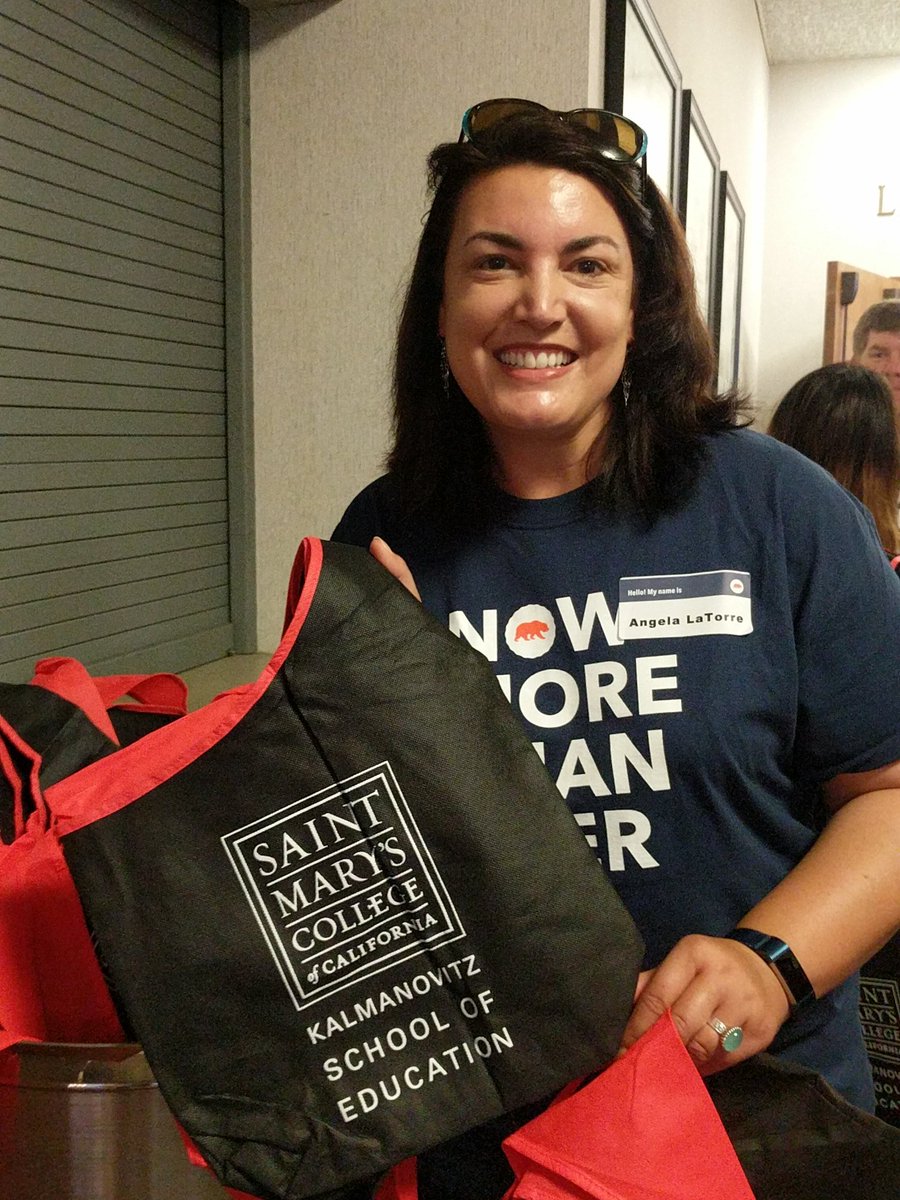 luredez82's tweet photo. #BetterTogetherCA @stmarysca @HistoryAdvocate getting our swag(bags) on!Excited to start this journey together,now more than ever! https://t.co/VrMNppo3QE