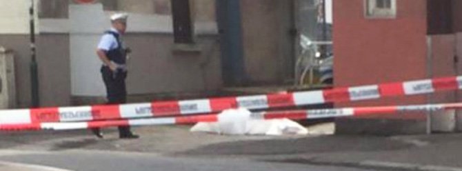 ⚡️ URGENT #HAMBOURG - L'assaillant qui a poignardé plusieurs personnes dans un supermarché a crié « Allahu Akbar » (témoins)