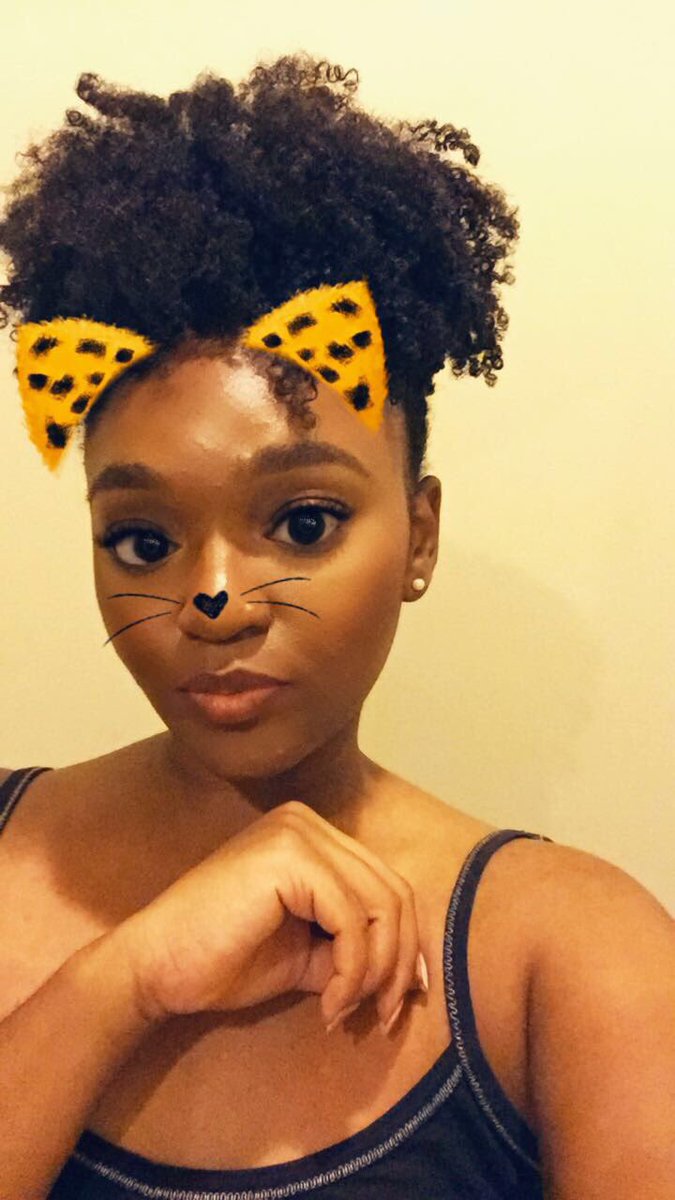 HerNamesEddie's tweet photo. #FineappleFriday https://t.co/vA2Ye6G9VA