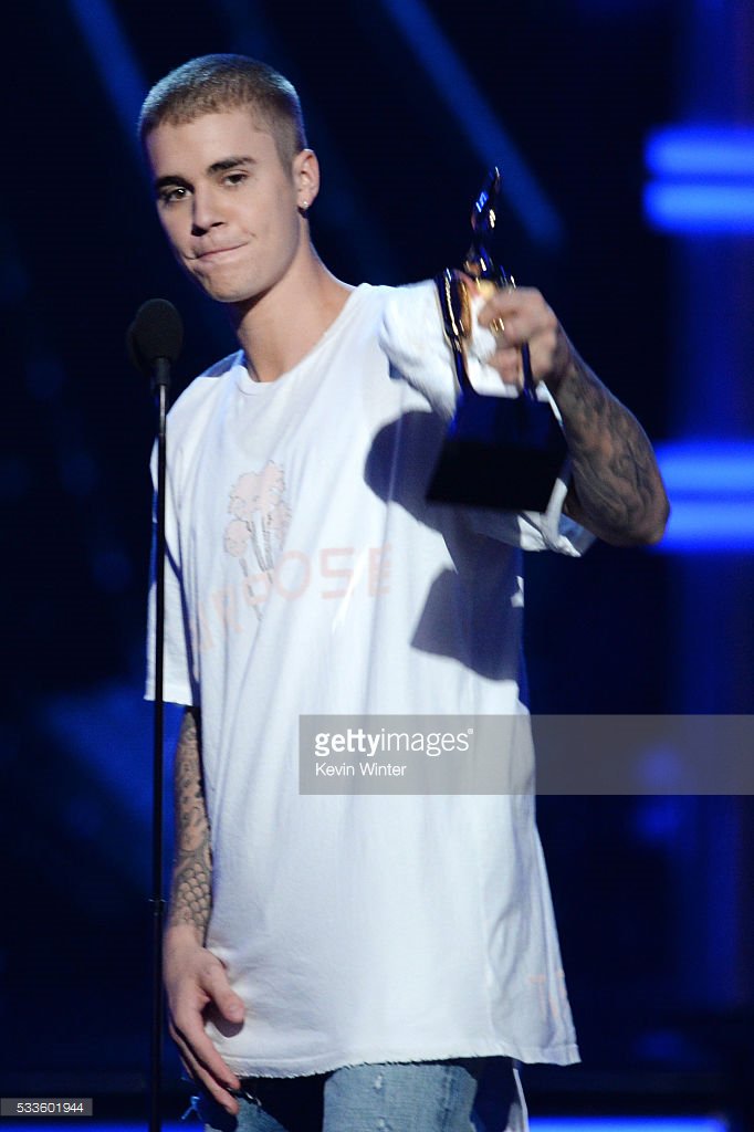 Durugunes_'s tweet photo. #MTVHottest Justin Bieber https://t.co/UZO8BNNTEV