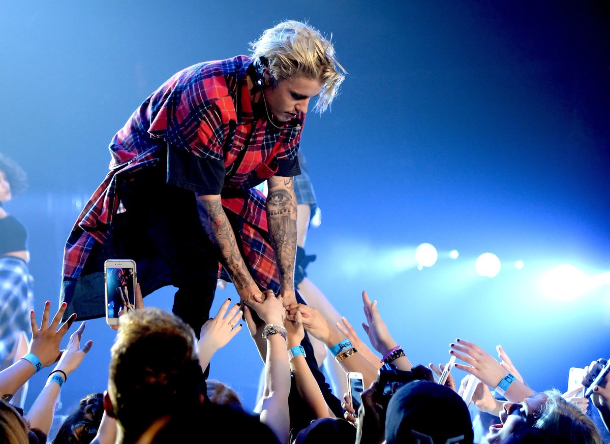 Durugunes_'s tweet photo. #MTVHottest Justin Bieber https://t.co/pgiTZOT4OT