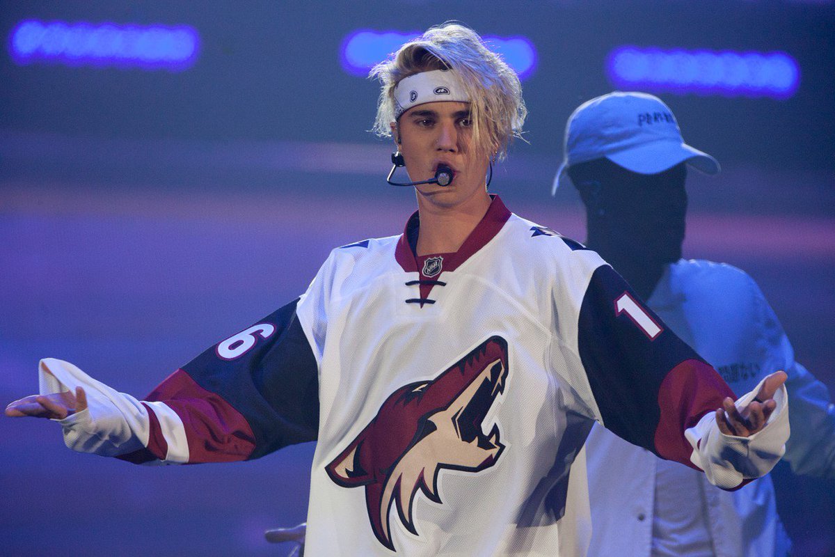 Durugunes_'s tweet photo. #MTVHottest Justin Bieber https://t.co/wt3wyM3GoS