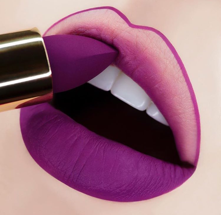 patmcgrathreal's tweet photo. ANTIDOTE ALLURE by #MUA @claremacmua starring LUST: MatteTrance VICIOUS VENOMS Trio Lipstick Shade: ANTIDOTE 💥💥💥 https://t.co/wvXE1tt5KW