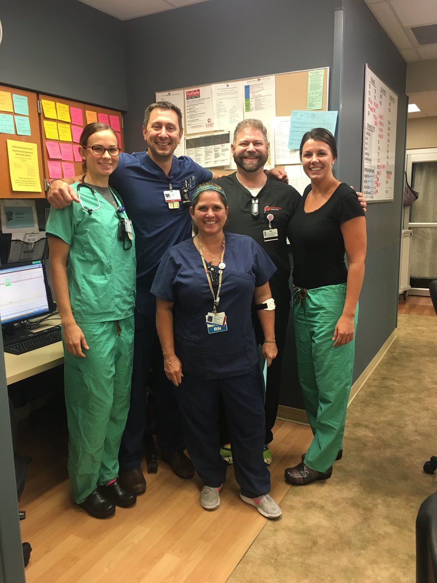 PriceRacheld's tweet photo. There must be a height requirement for this residency program @DoctorsEMres #teamtall @JohnCaseyDO @J_SmithDO https://t.co/q1N5VEAapT