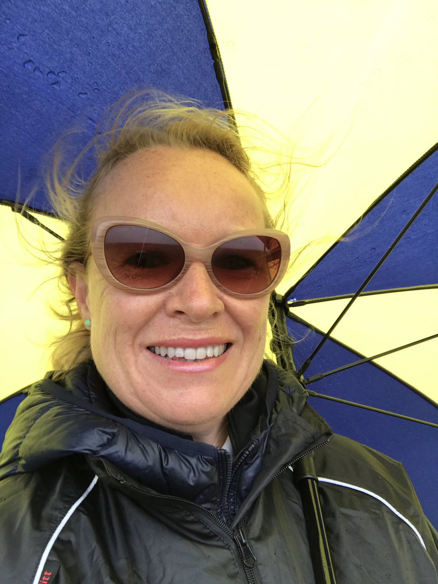 LouPlum's tweet photo. Layered up & ready for whatever the elements chuck at me! #testingconditions #SeniorOpen ๐จ๐ฆโ๏ธ๐โณ๏ธ #itsallaboutlayers @Royal_Porthcawl https://t.co/zaLx4sQt1q