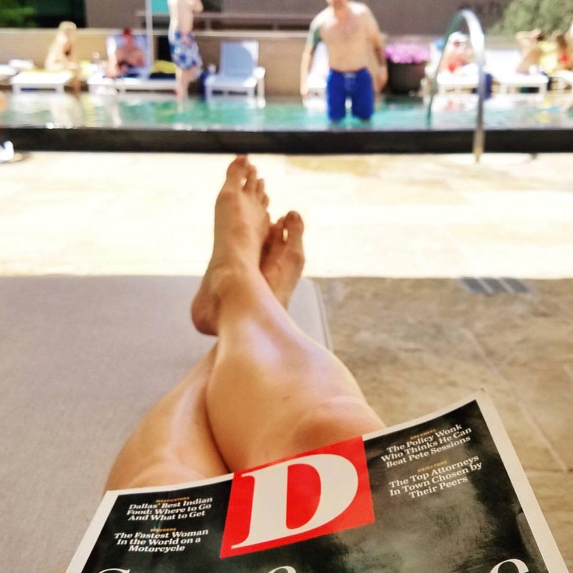 #NationalLazyDay is the perfect excuse for an entire day spent by the pool. #HighlandDallas 📷: <a href="/stephaniesuire/">stephanie suire</a>